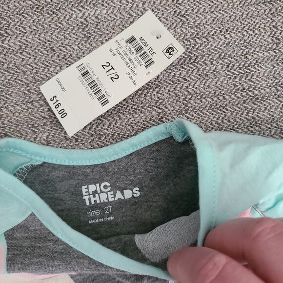 Epic Threads sparkle unicorn raglan long sleeve tee Size 2T - Picture 2 of 6